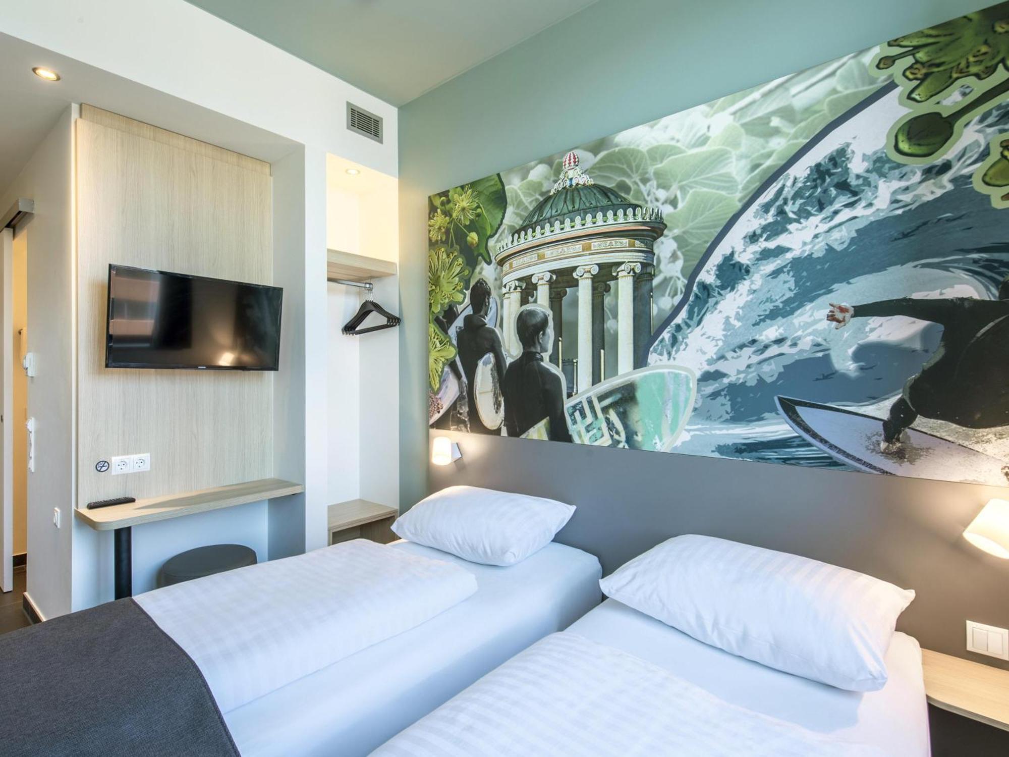 Hotel Muenchen-trudering 3*